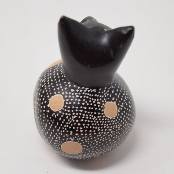 Kenyan Carved Stone Cat Kitten Folk Art Figurine African Paperweight Sculpture - Picture 4 of 10